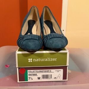 Naturalizer Kingfisher Blue Suede Pumps